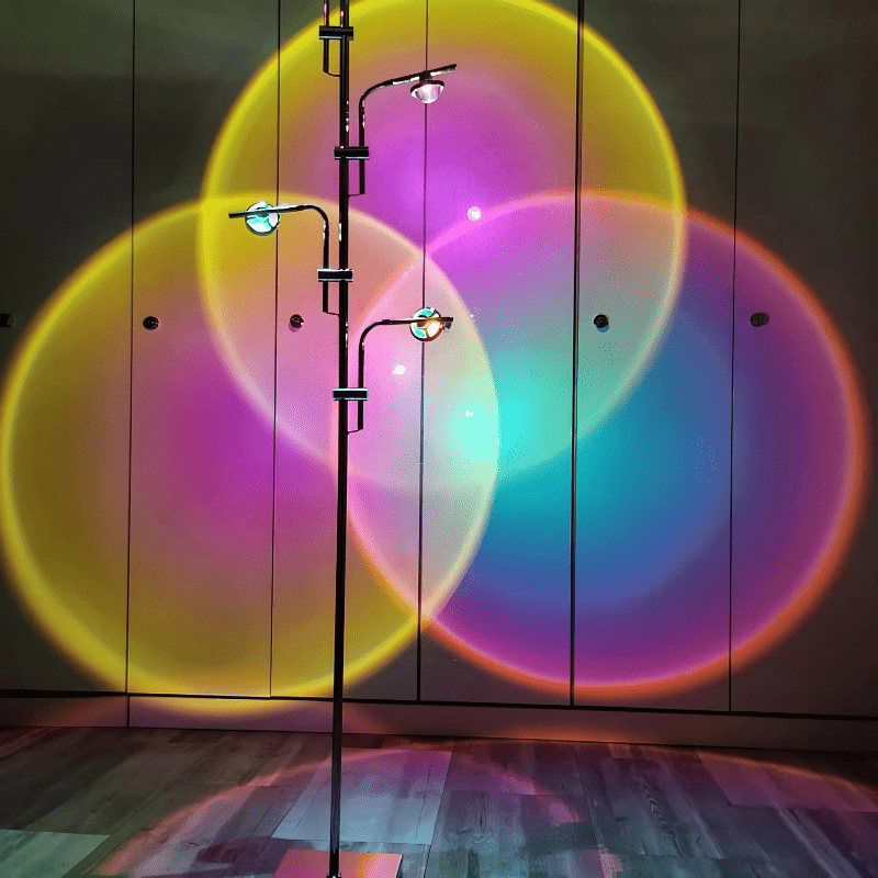 PHOENIX FLOOR LAMP - techynook