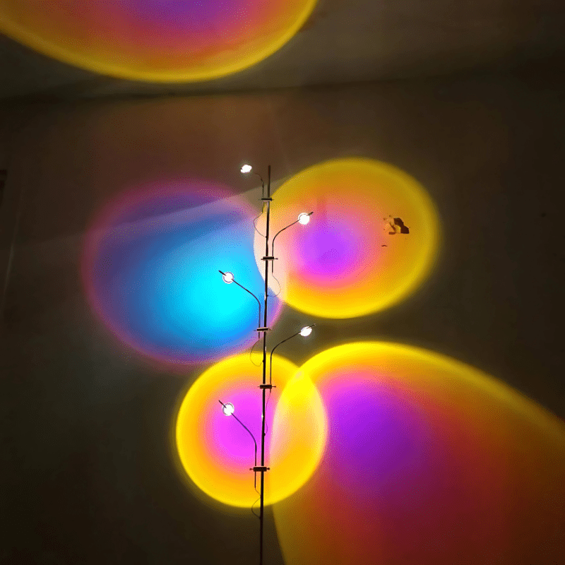 PHOENIX FLOOR LAMP - techynook