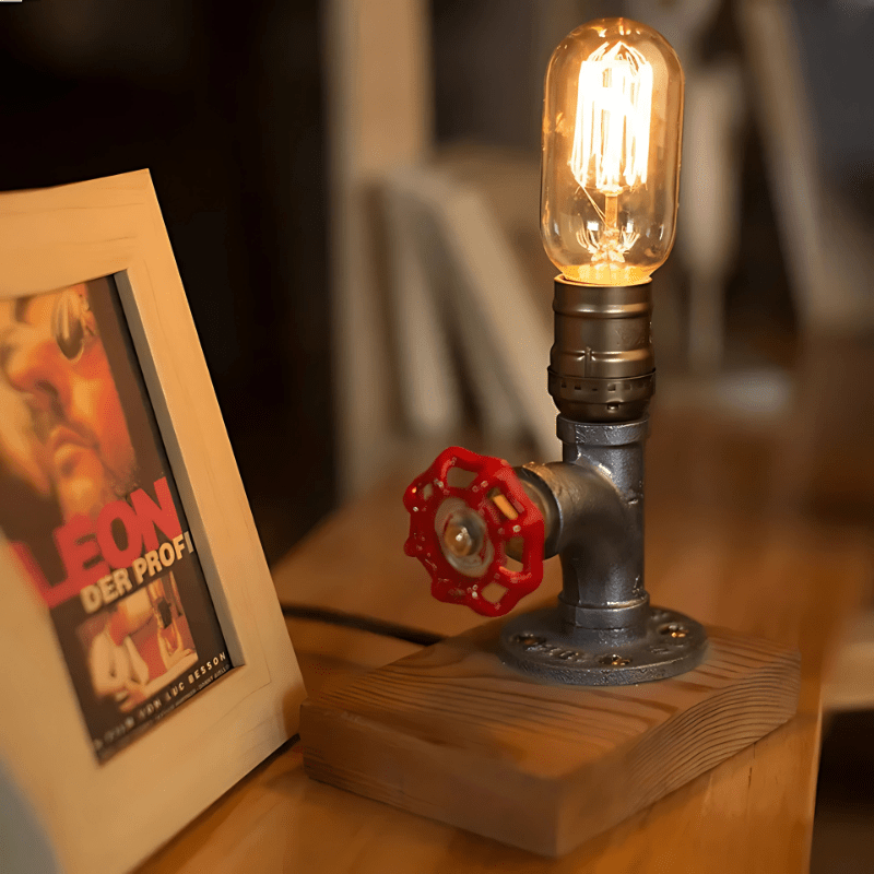 VINTAGE WATER PIPE LIGHT SOCKET - techynook